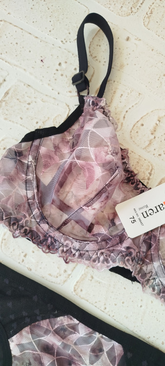 خرید ست شورت و سوتین زنانه