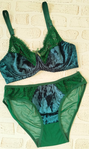 ست شورت و سوتین مخمل سبز