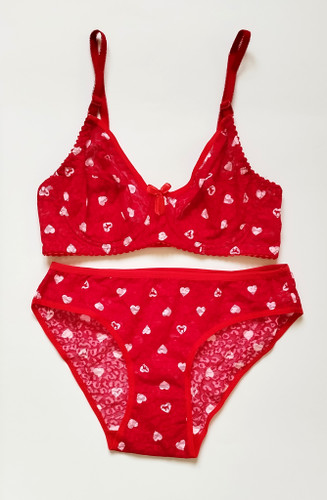 شورت و سوتین زنانه قرمز