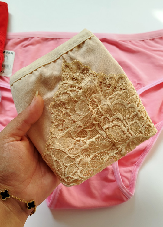 شورت رنگ کرم زنانه