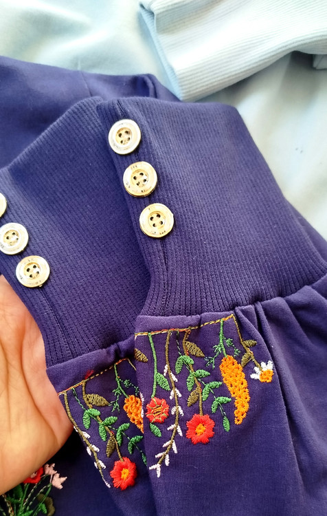 خرید دورس گلدوزی آستین دکمه دار